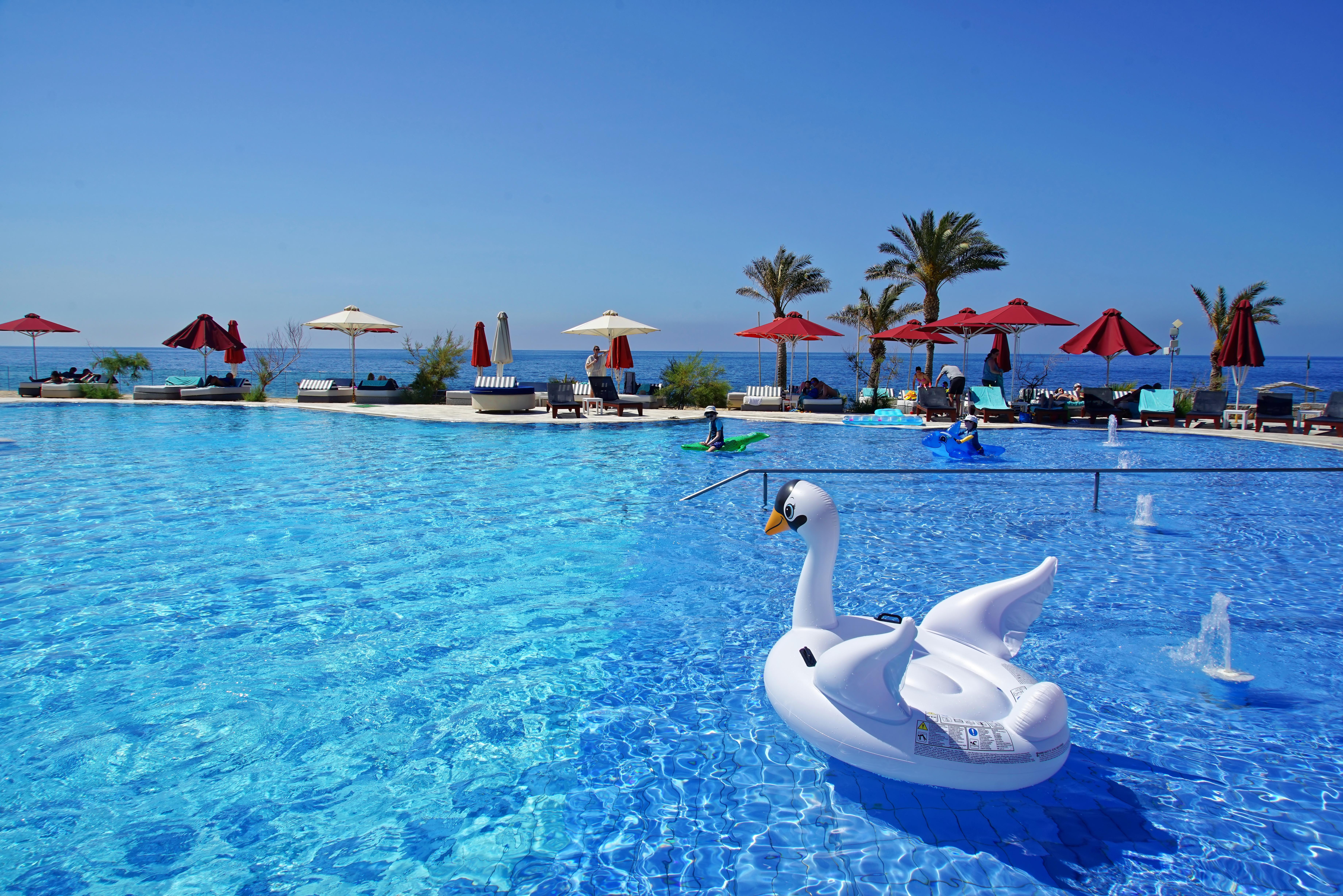 Minos Imperial Luxury Beach Resort & Spa Milatos Zewnętrze zdjęcie A pool in Cyprus